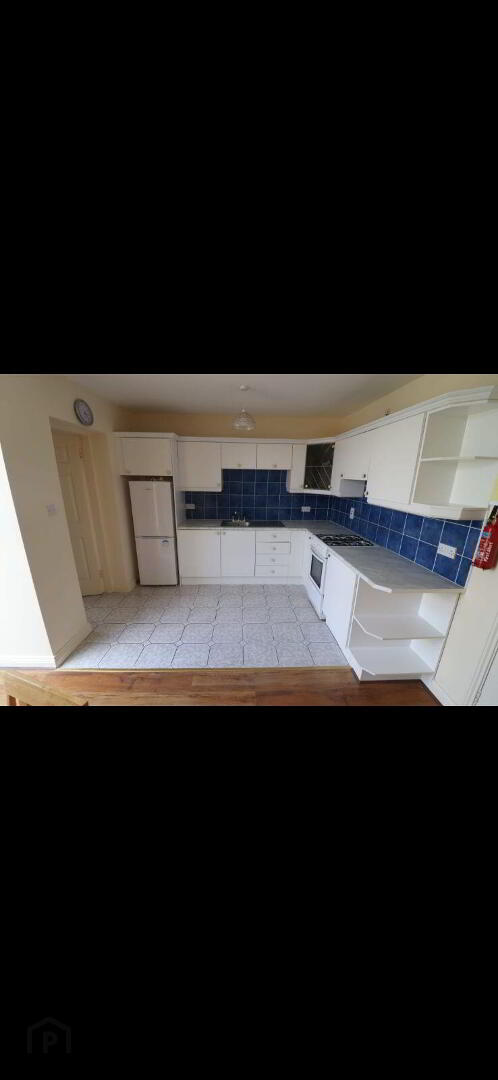 18 Heatherfield Court 2 of 10