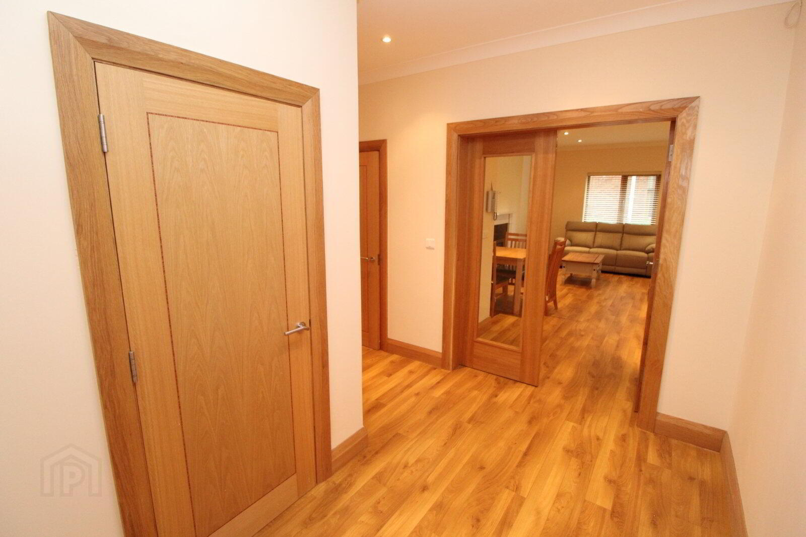 Apartment No, 7 Kingswood 3 of 11