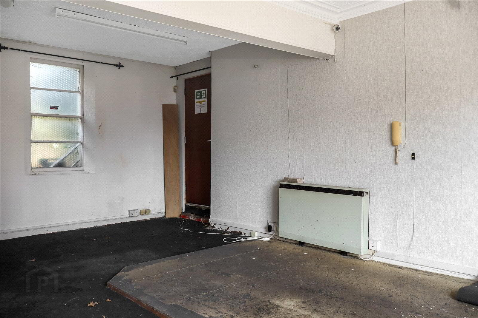 18 Albert Road 2 of 13