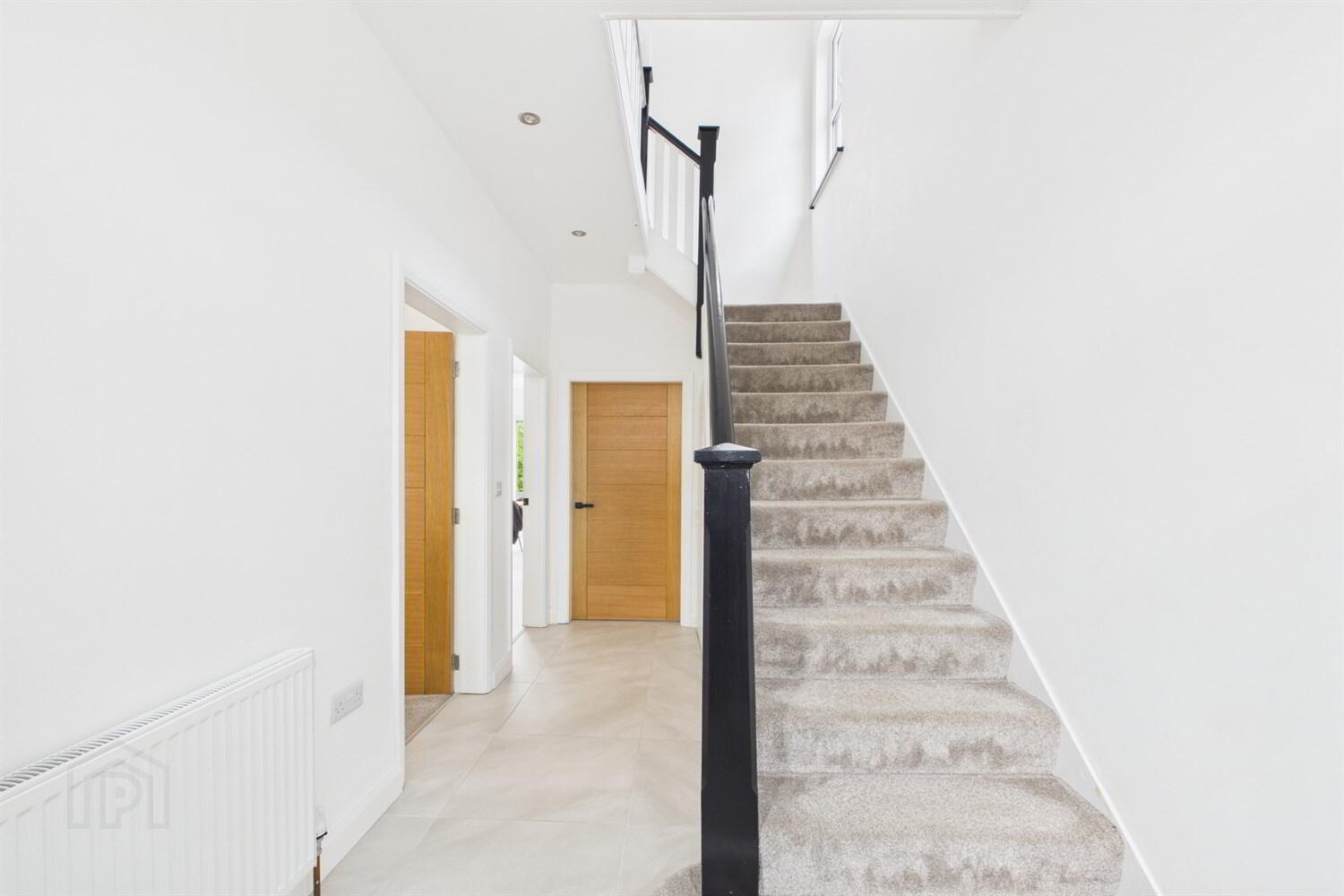 52 Marlborough Park North 2 of 13