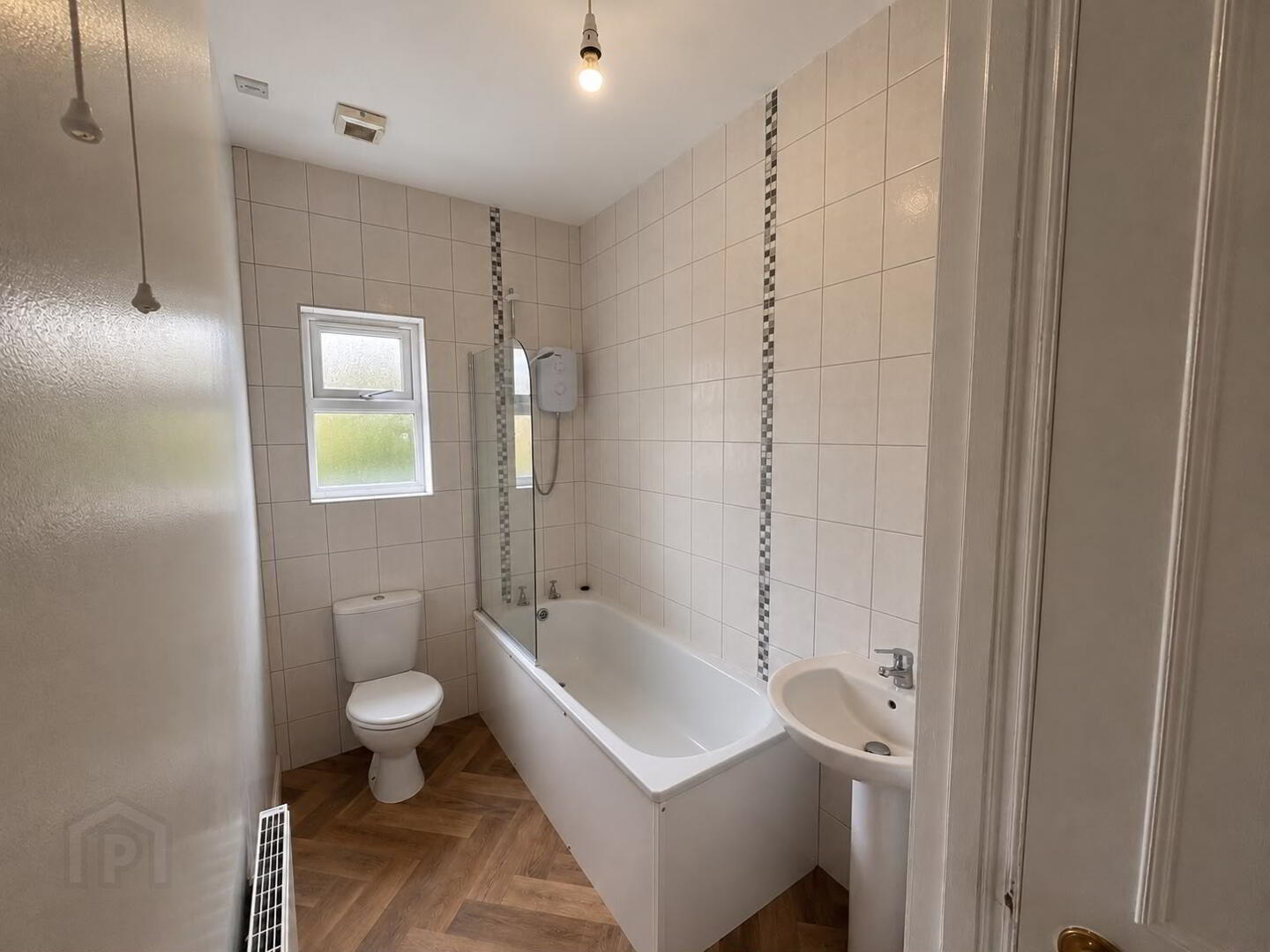63 Brownlow Street 6 of 6