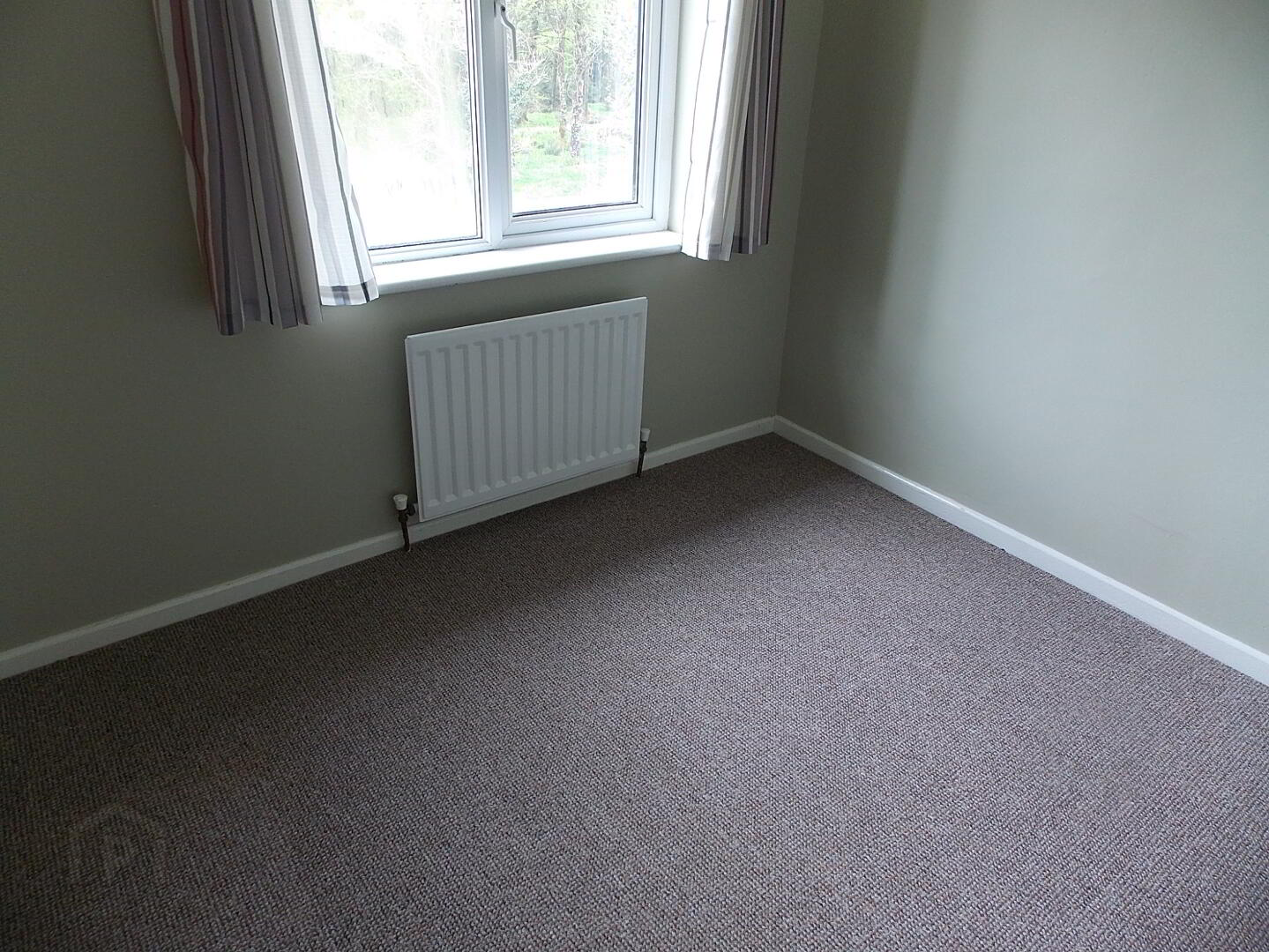 72 Baronscourt Road 7 of 8