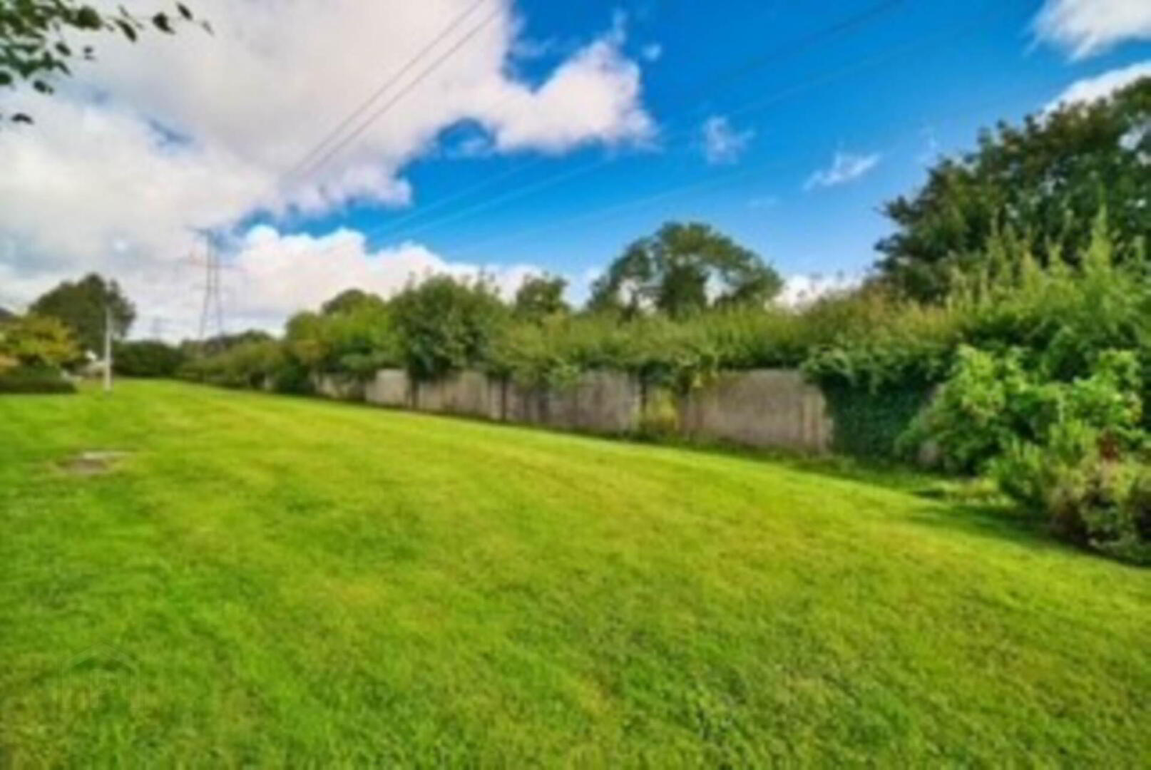 48 Priory Walk 23 of 23