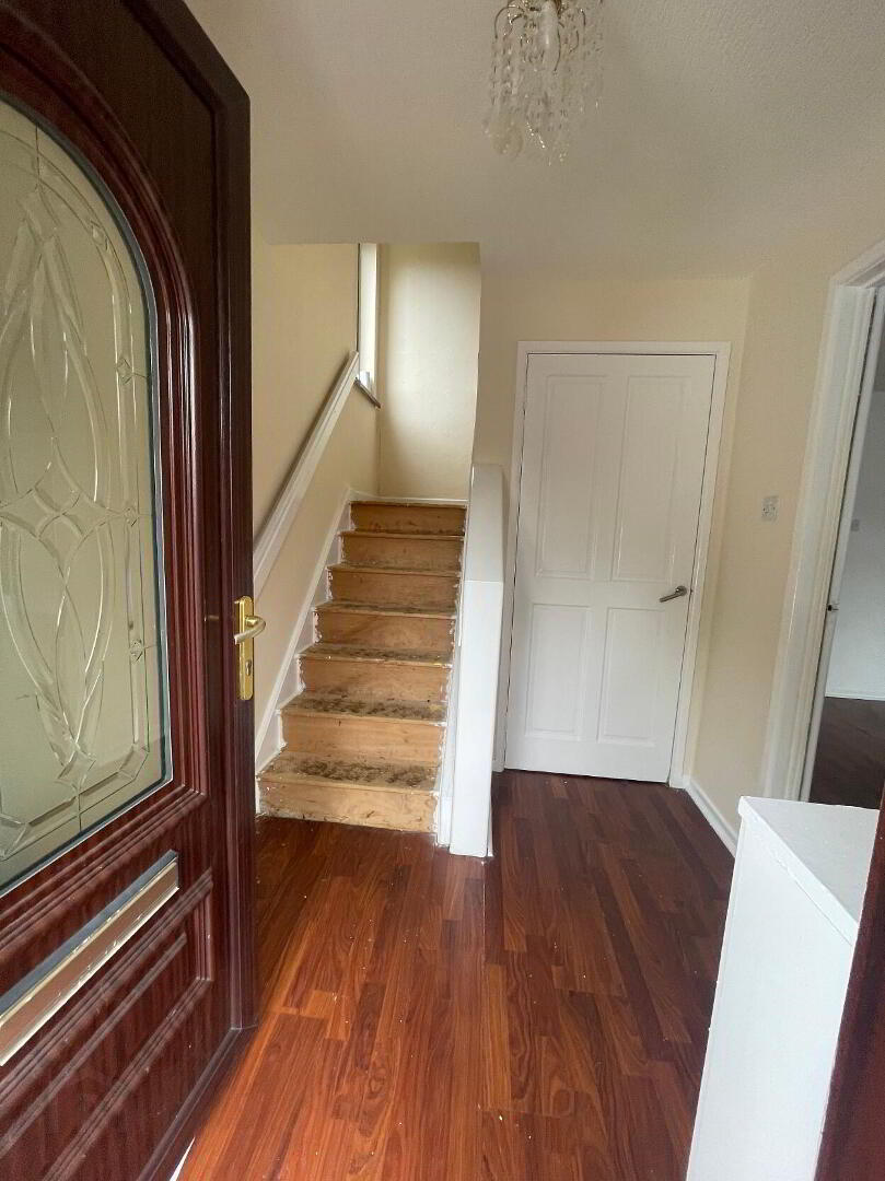 2 Elm Street 23 of 24