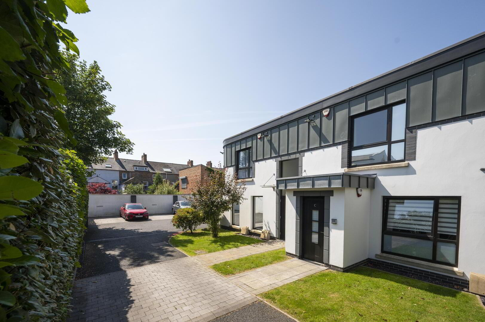 Apt 1, 223D Belmont Road 16 of 17