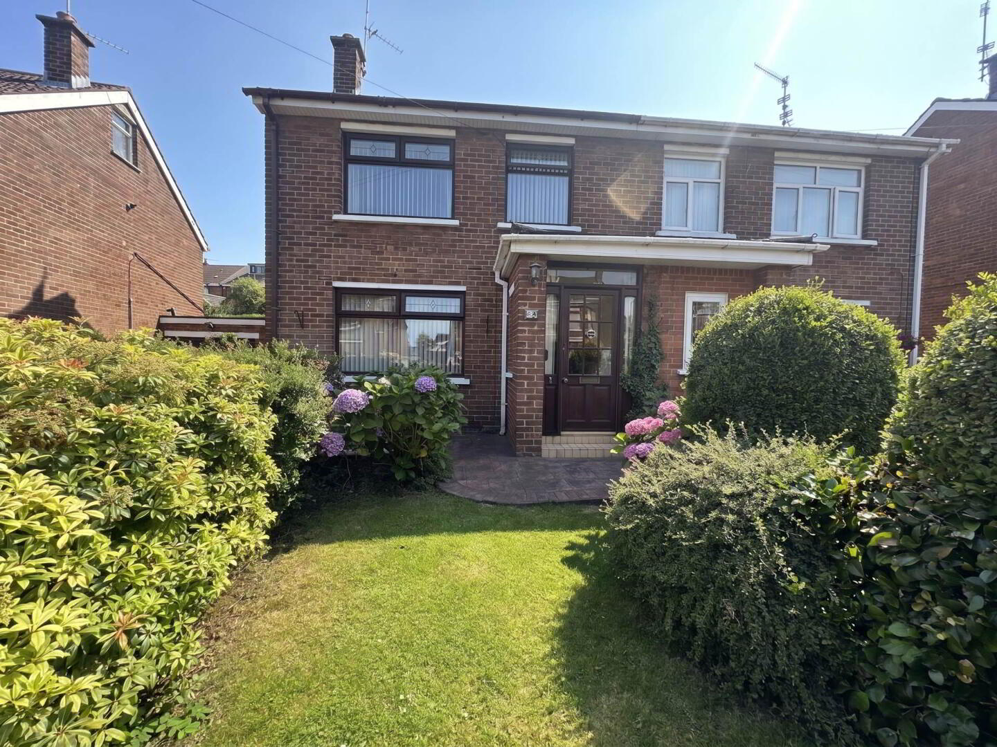 23 Suffolk Crescent 2 of 27