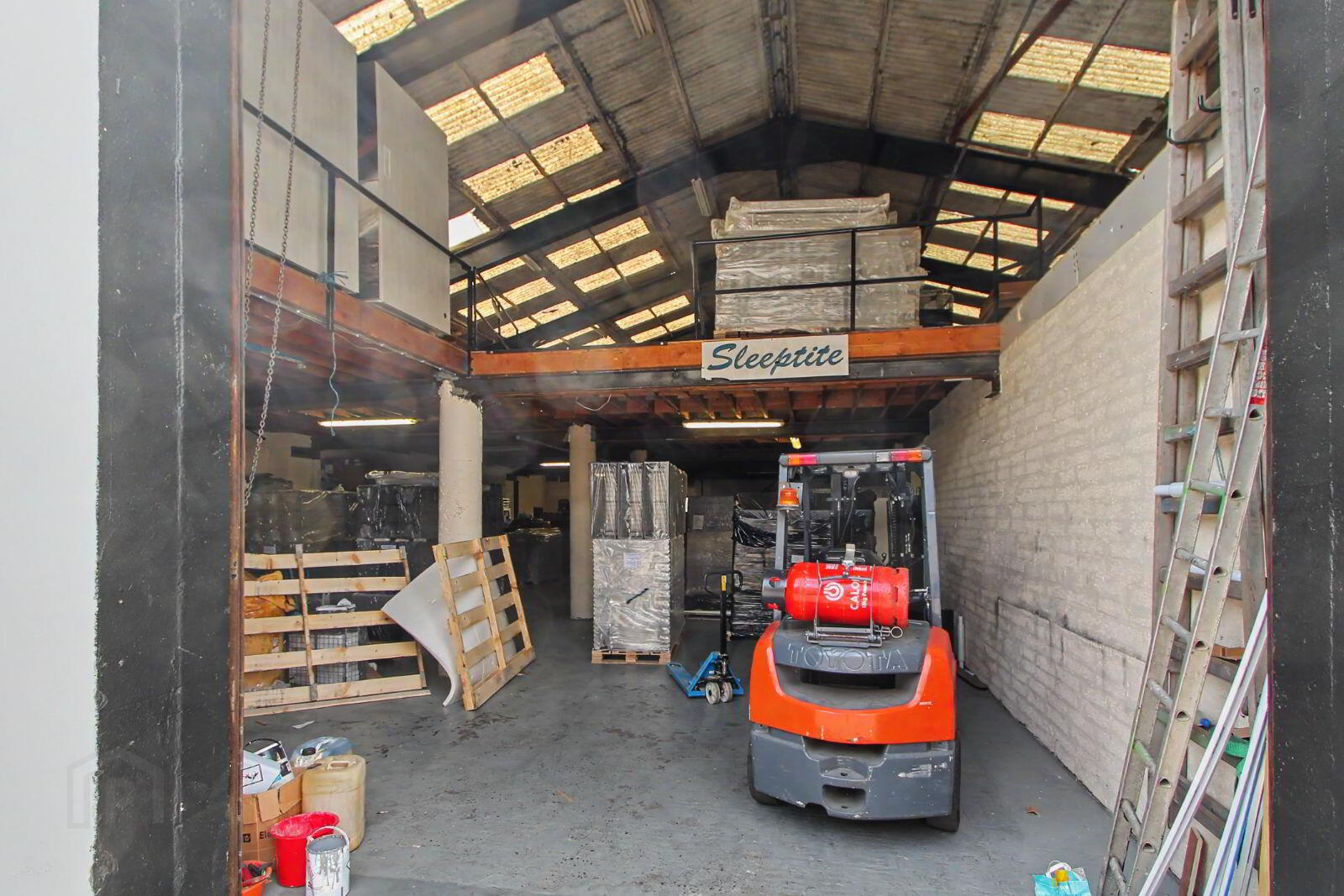 Unit E Johnstown Lane 2 of 12