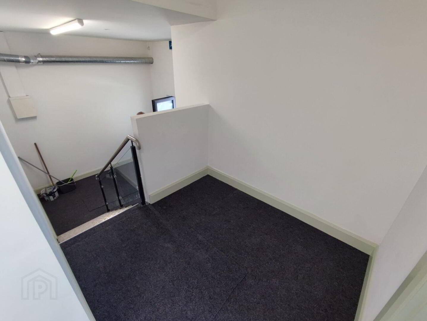 Unit 6b, Grand Central 6 of 7