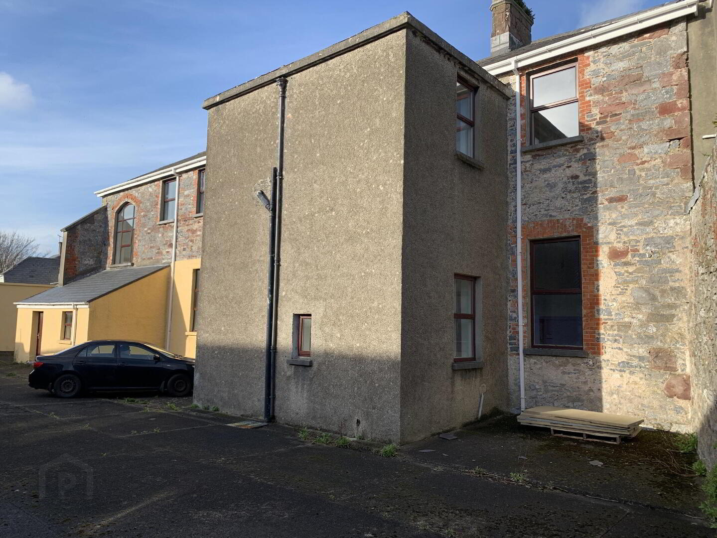 Strand Street 27 of 28