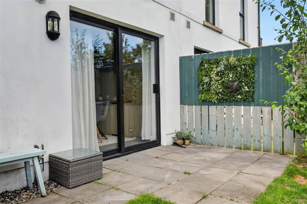 12 Wandsworth Court 20 of 21