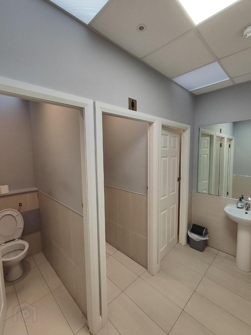 Unit 18, Claregalway Corporate Park 6 of 7