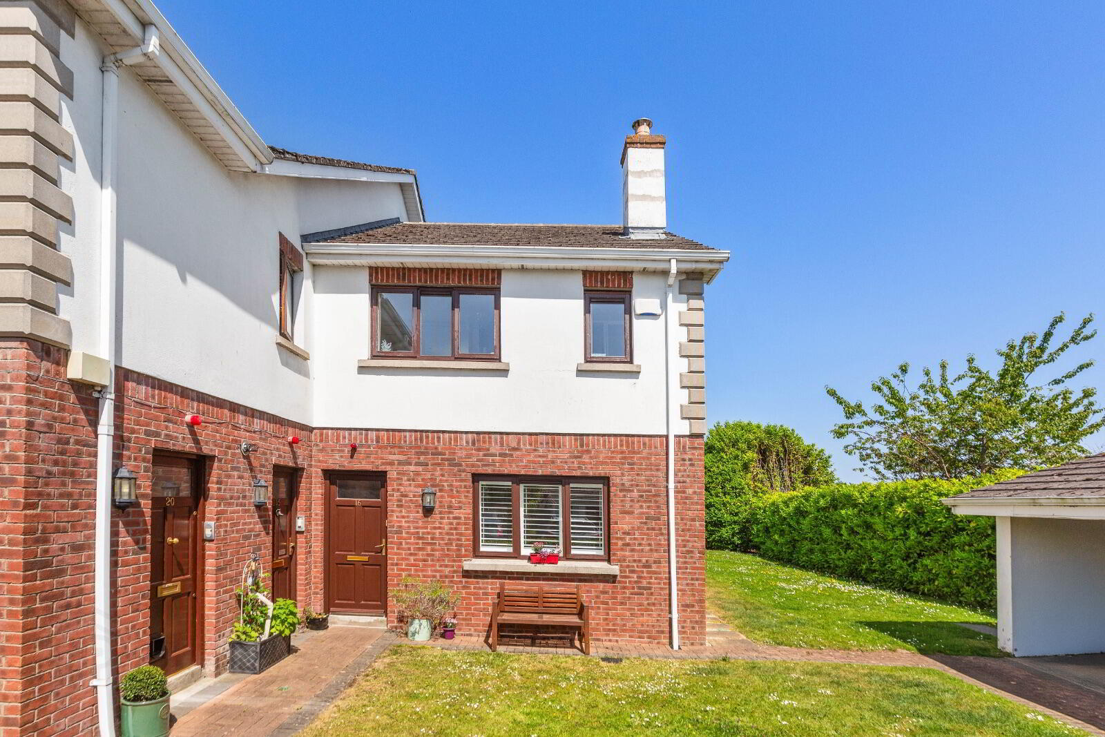 16 Willowmere 1 of 16