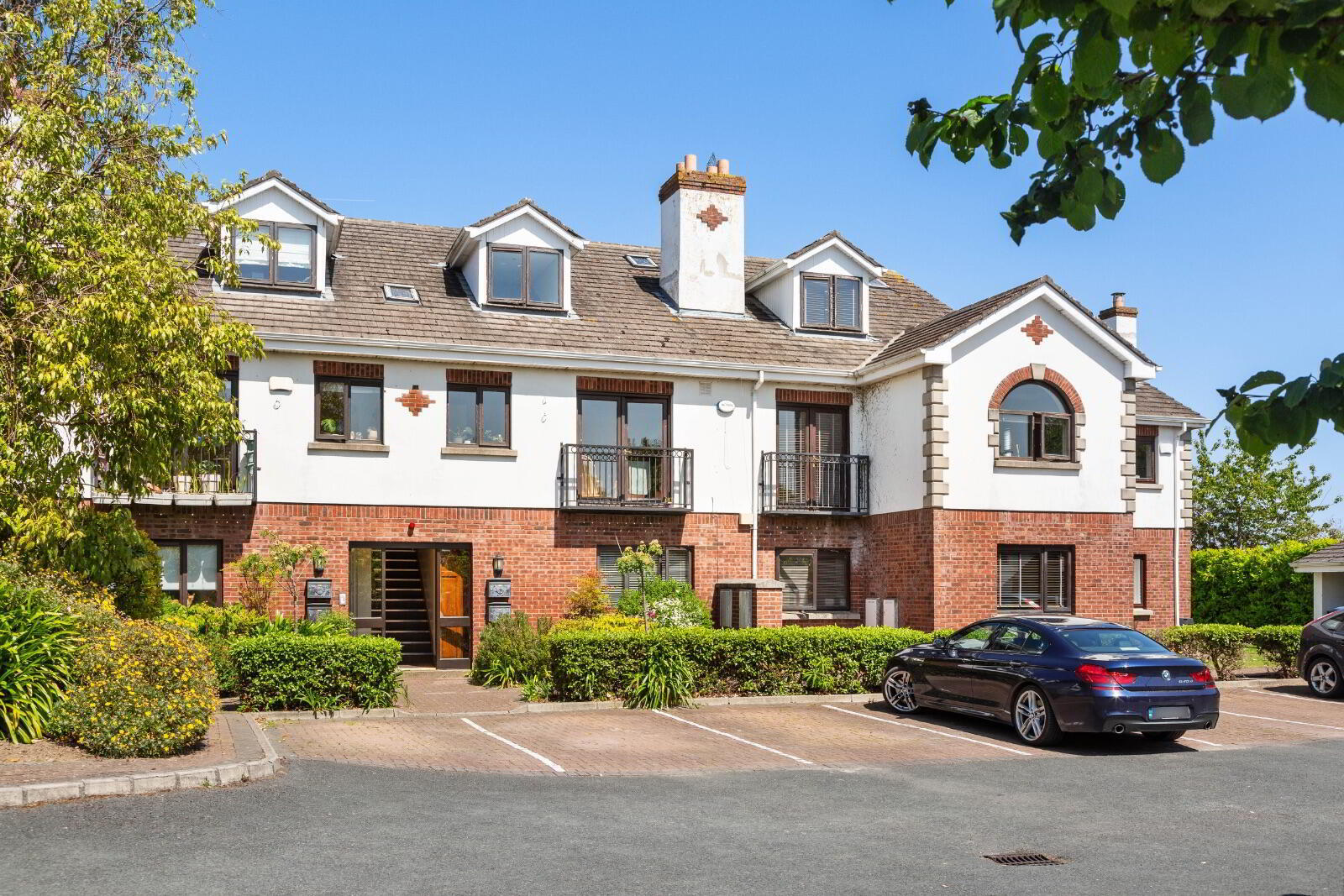 16 Willowmere 15 of 16