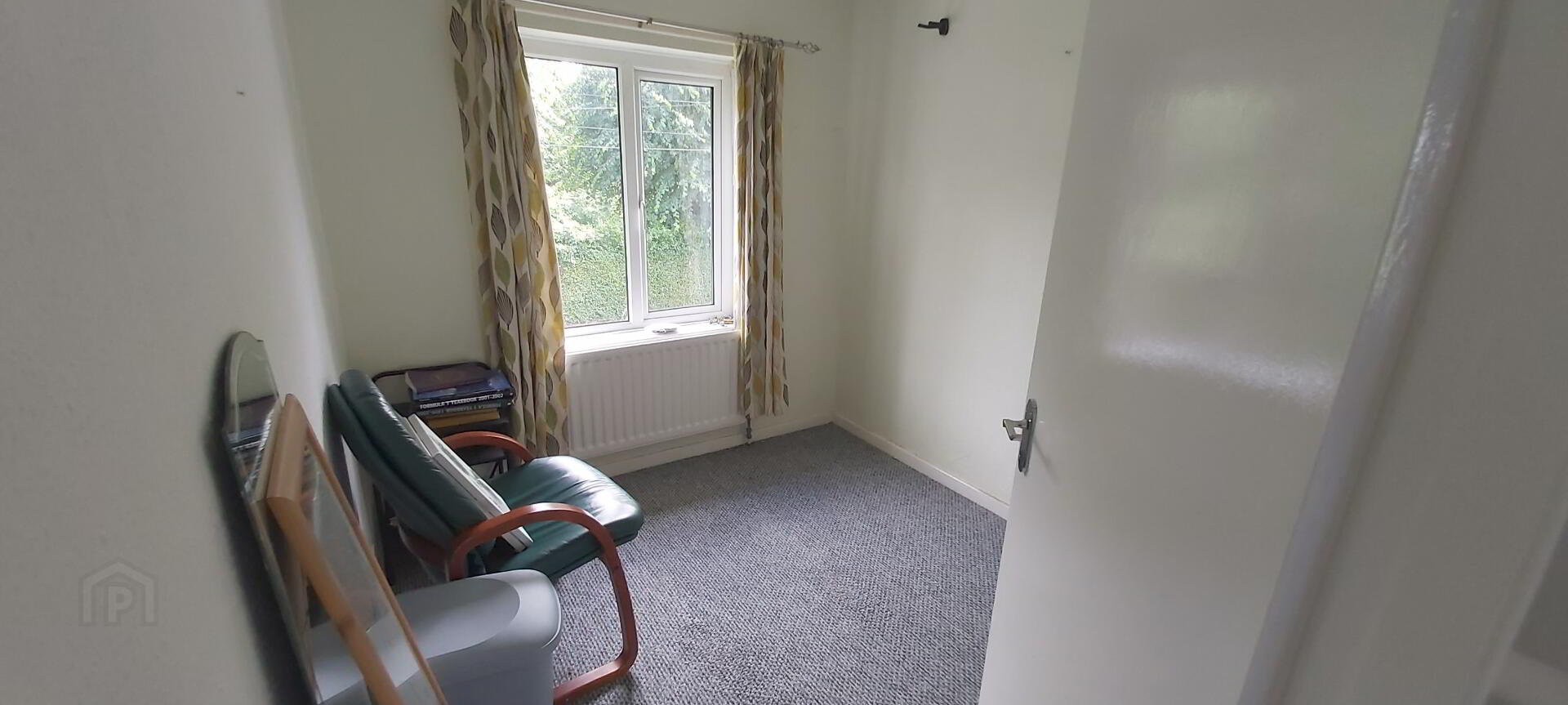 20 Belvoir Crescent 11 of 12