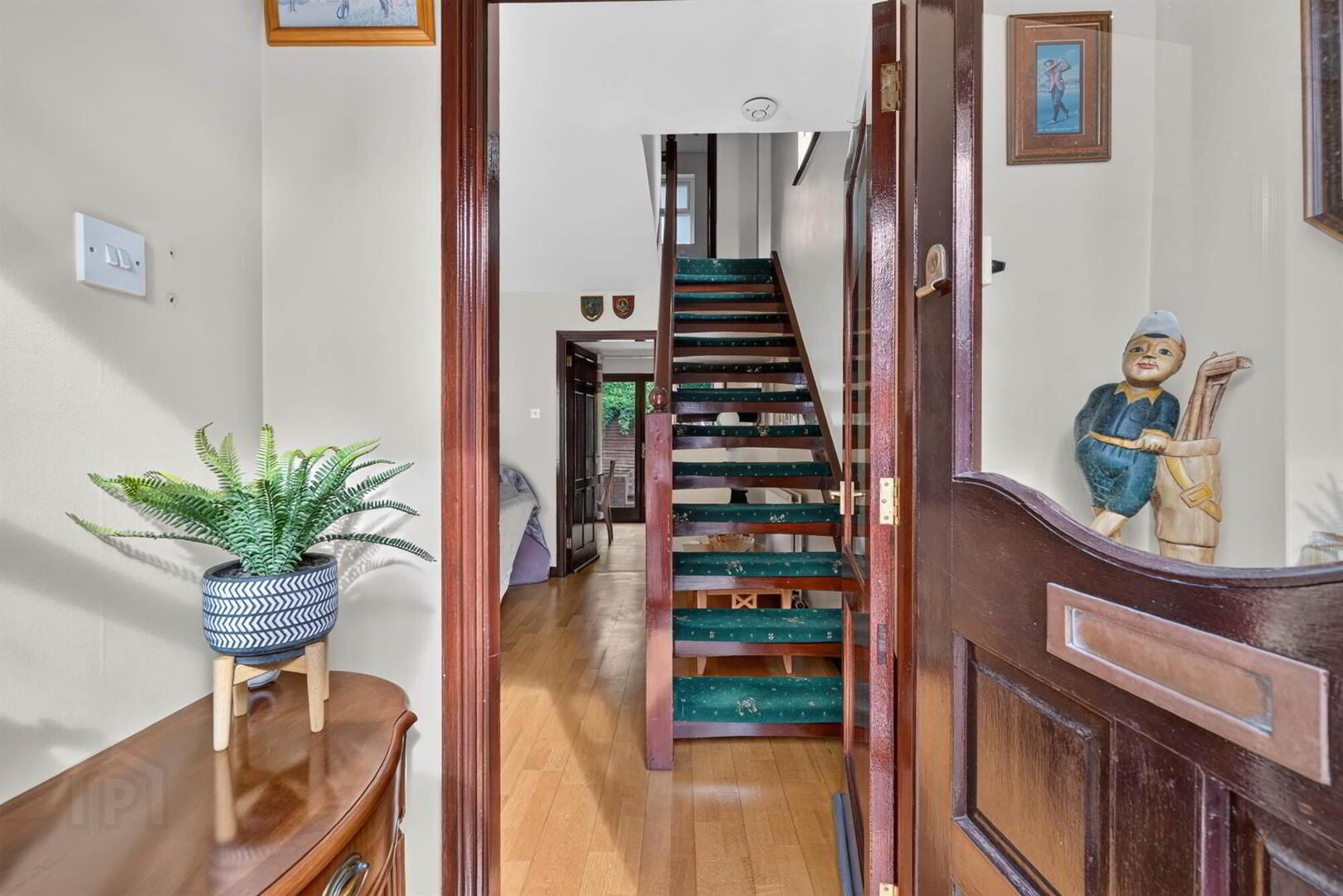 1 Harwich Mews 3 of 25