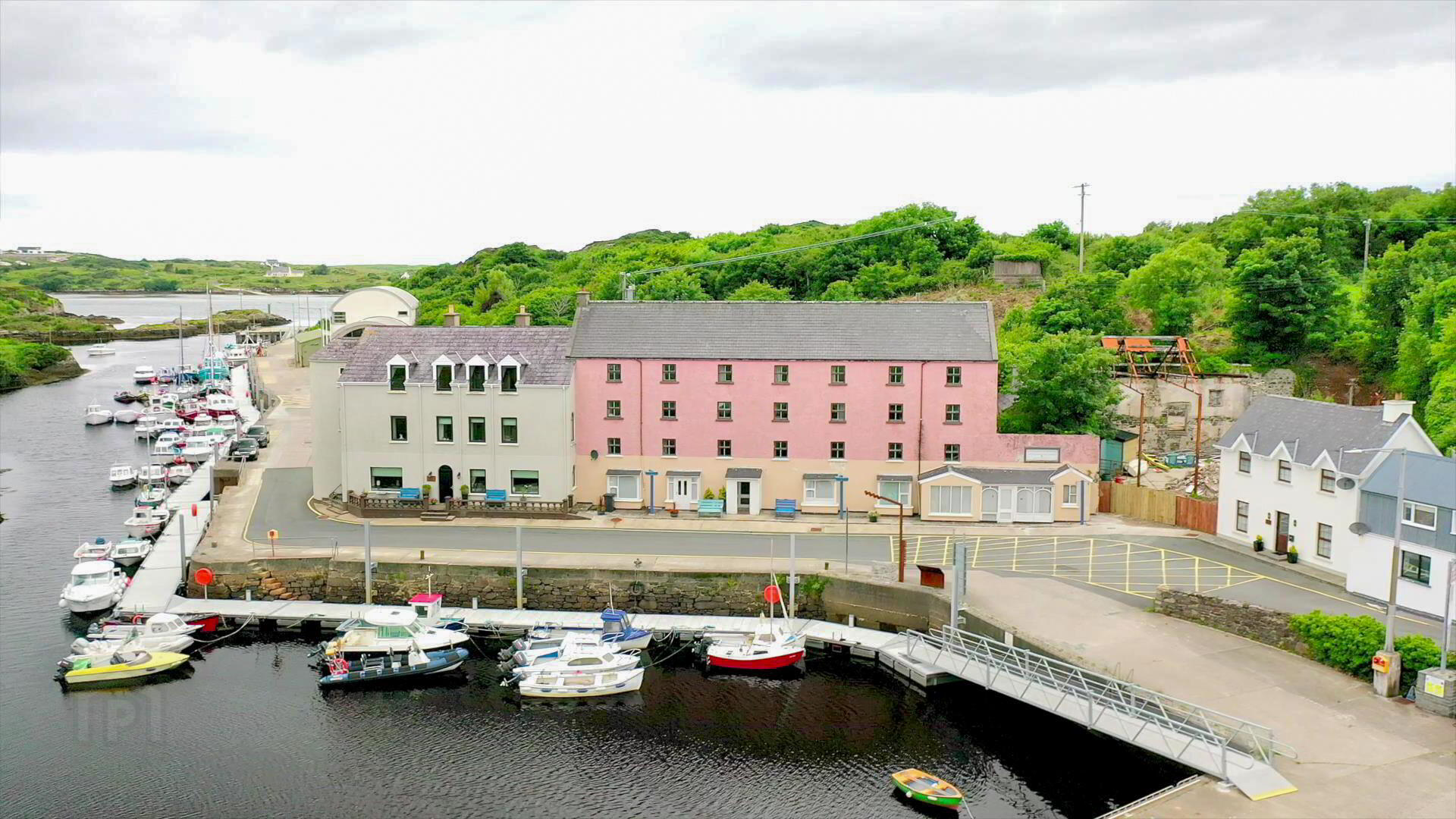Harbour Road 3 of 13