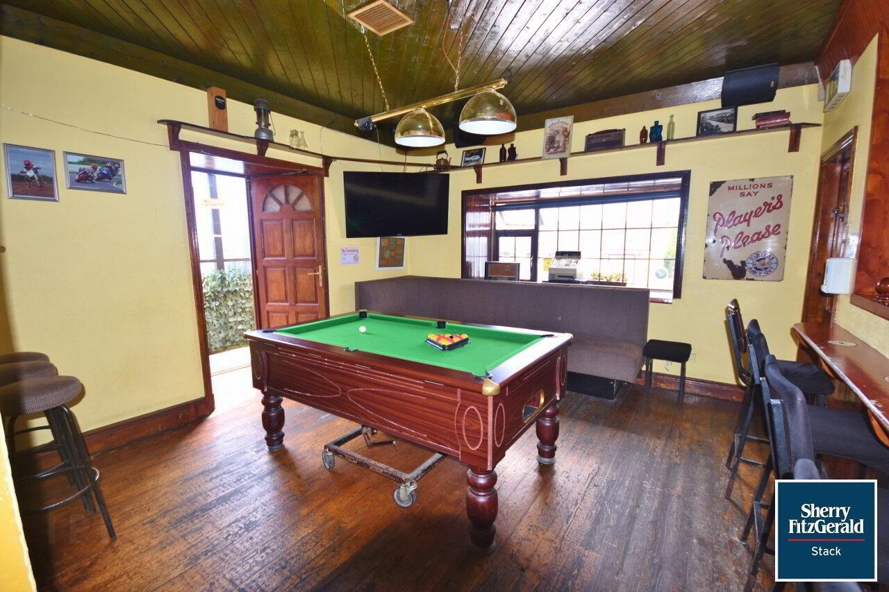 Tommy Micks Bar 3 of 16