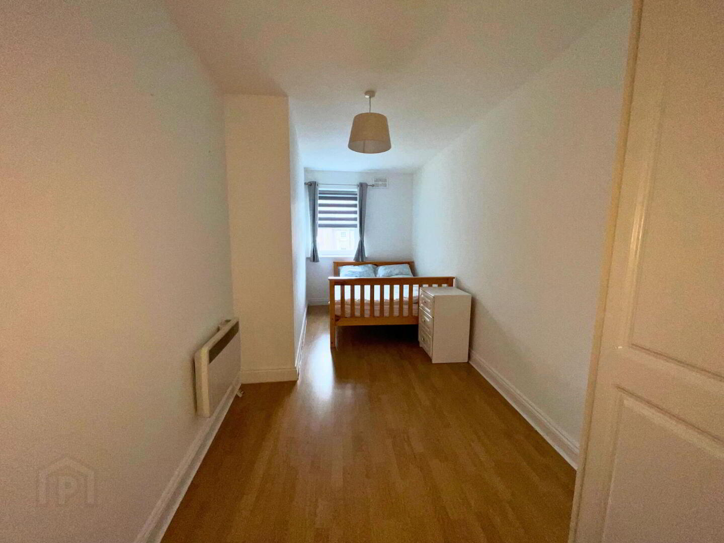 Apt 6 Cretzen House, 49 The Quay 8 of 9