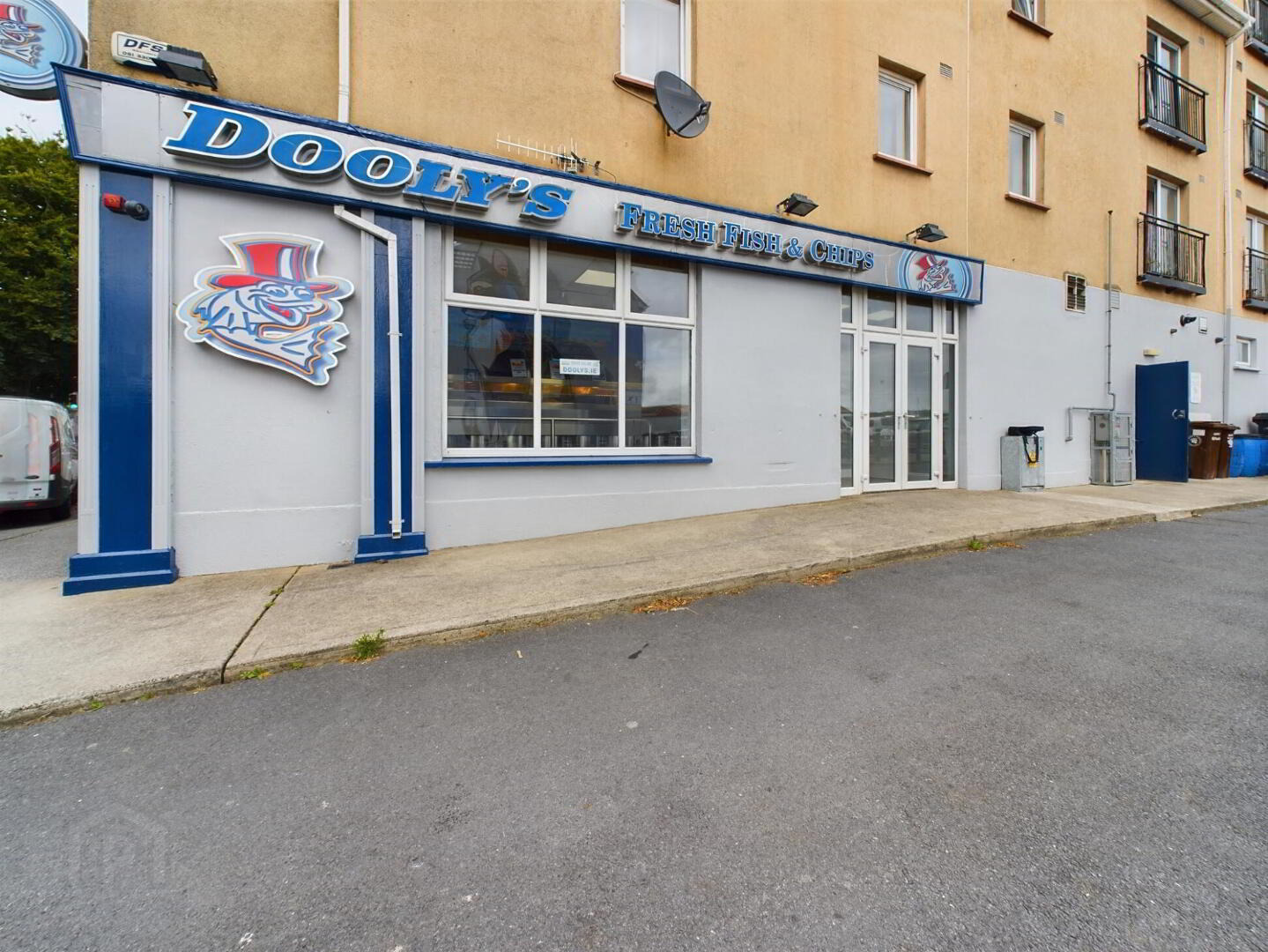 Doolys Fish And Chips 3 of 18