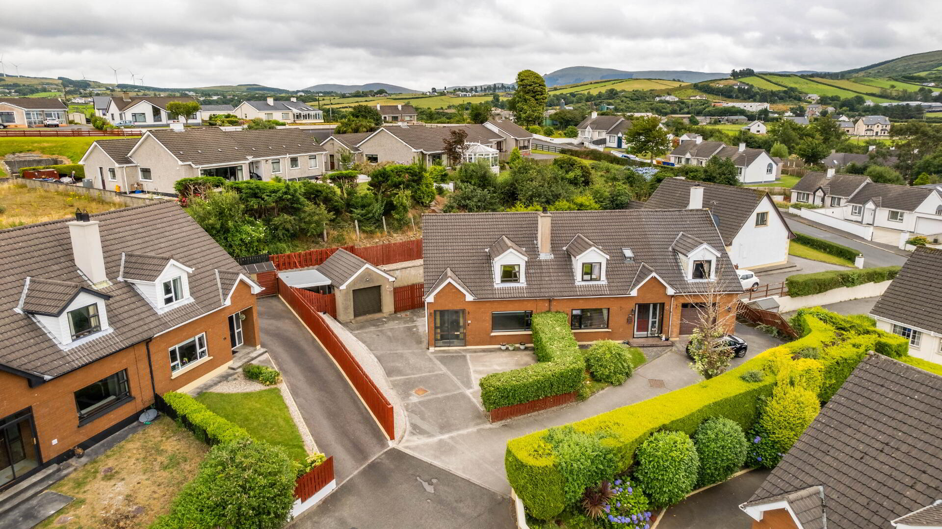 16 Millfield Heights 36 of 36