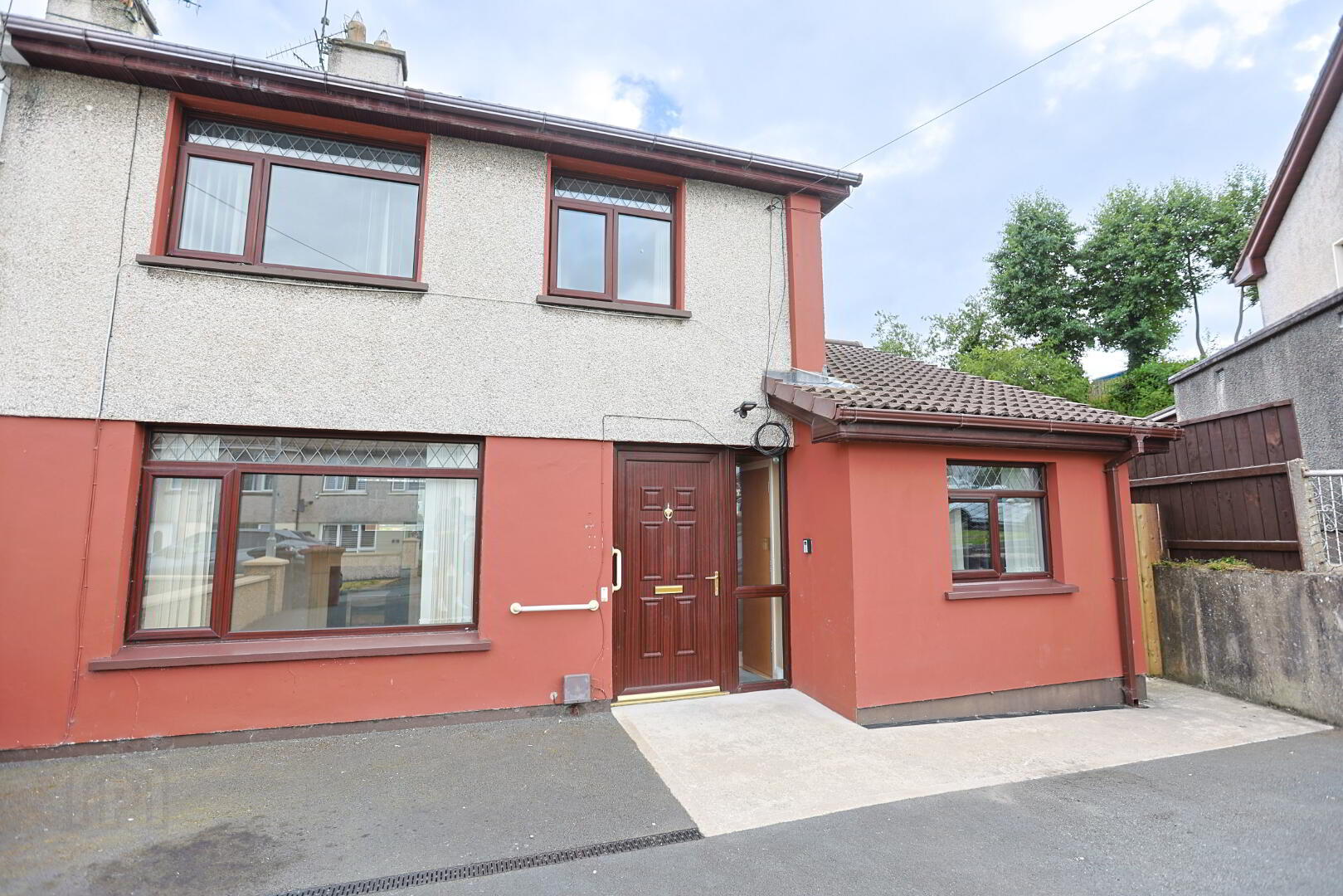32 Shandon Park 2 of 46