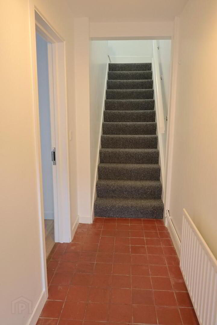 24 Killyman Street 2 of 16