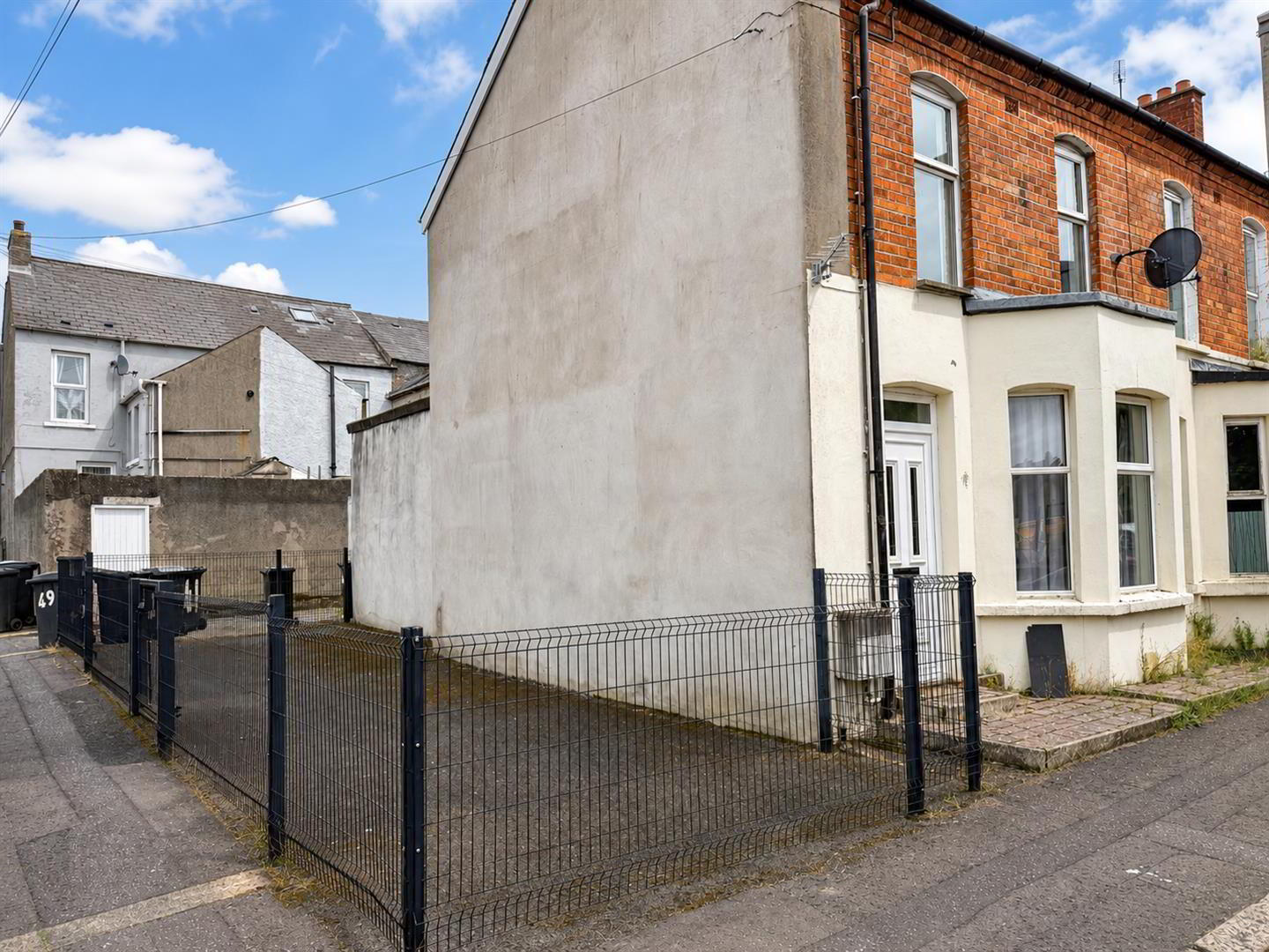 Site At 2, Finvoy Street 1 of 9