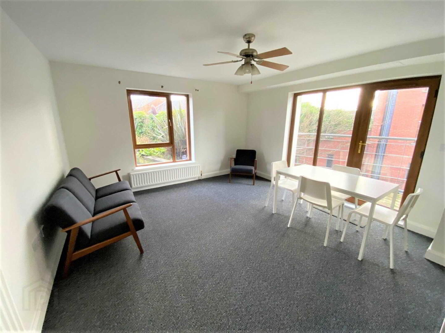 Apt 7, 112 Templemore Avenue 3 of 12