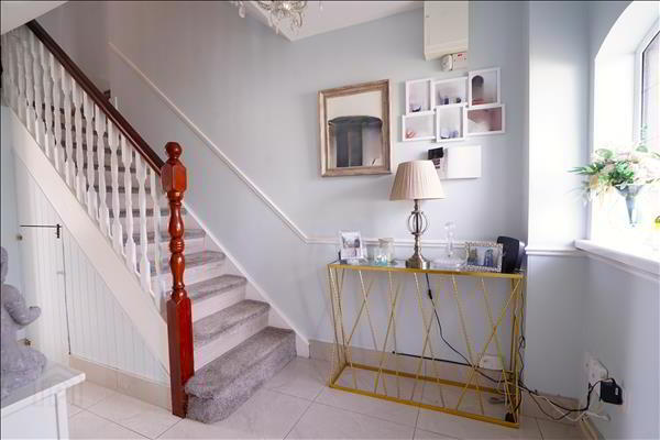 Ashley Avenue 3 of 33