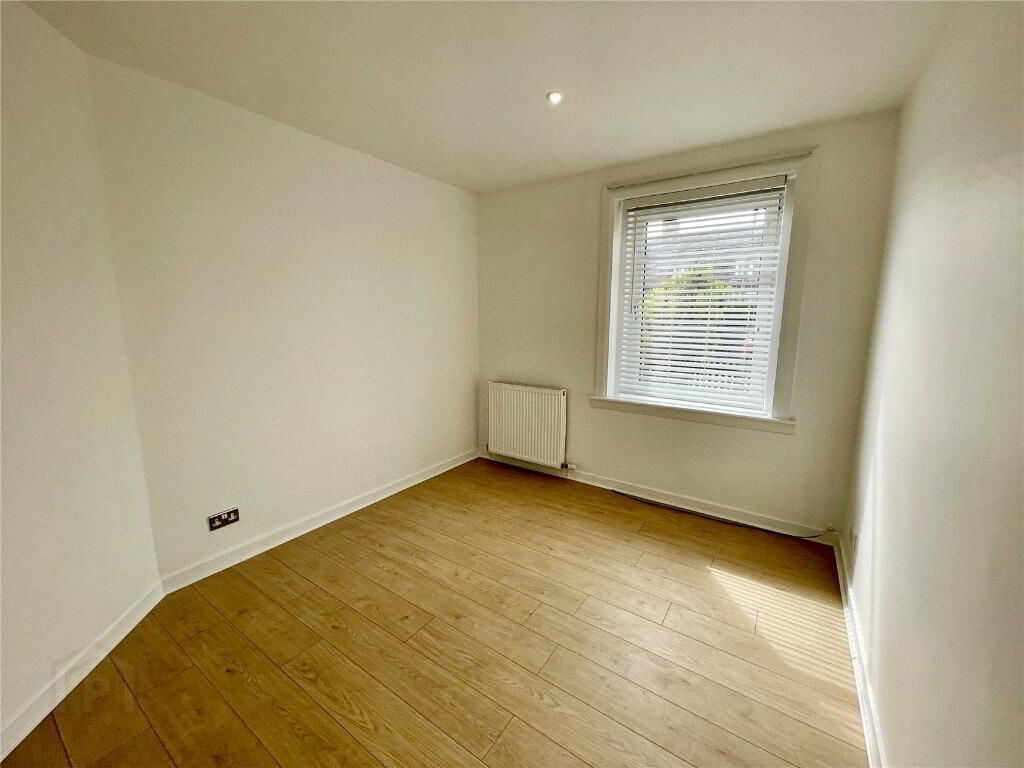 5/1 Stenhouse Avenue West 3 of 8