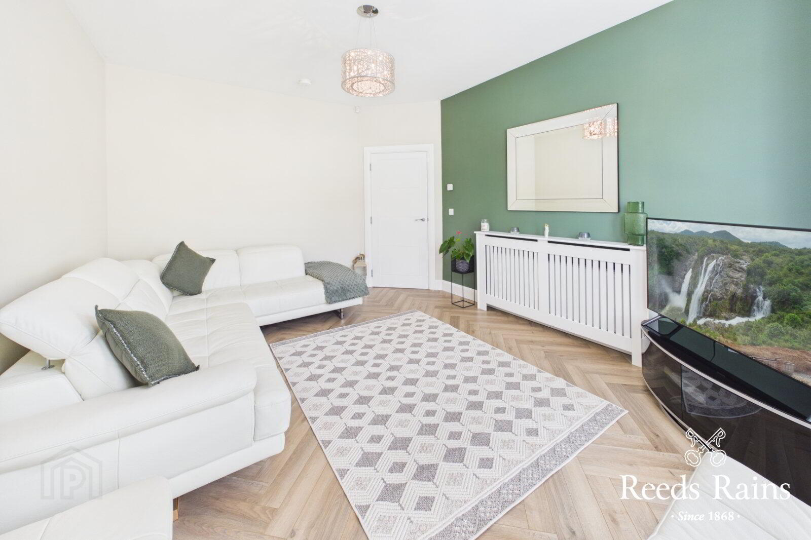 17 Scrabo Heights 3 of 28