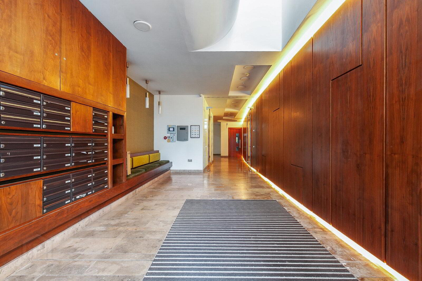 Apartment 3.23 The Arc 2D Queens Road 2 of 12