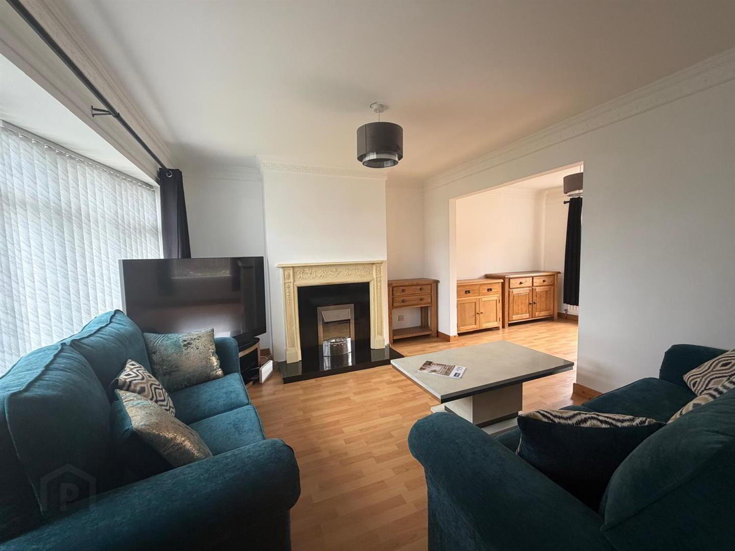 47 Lyndhurst Road 3 of 15