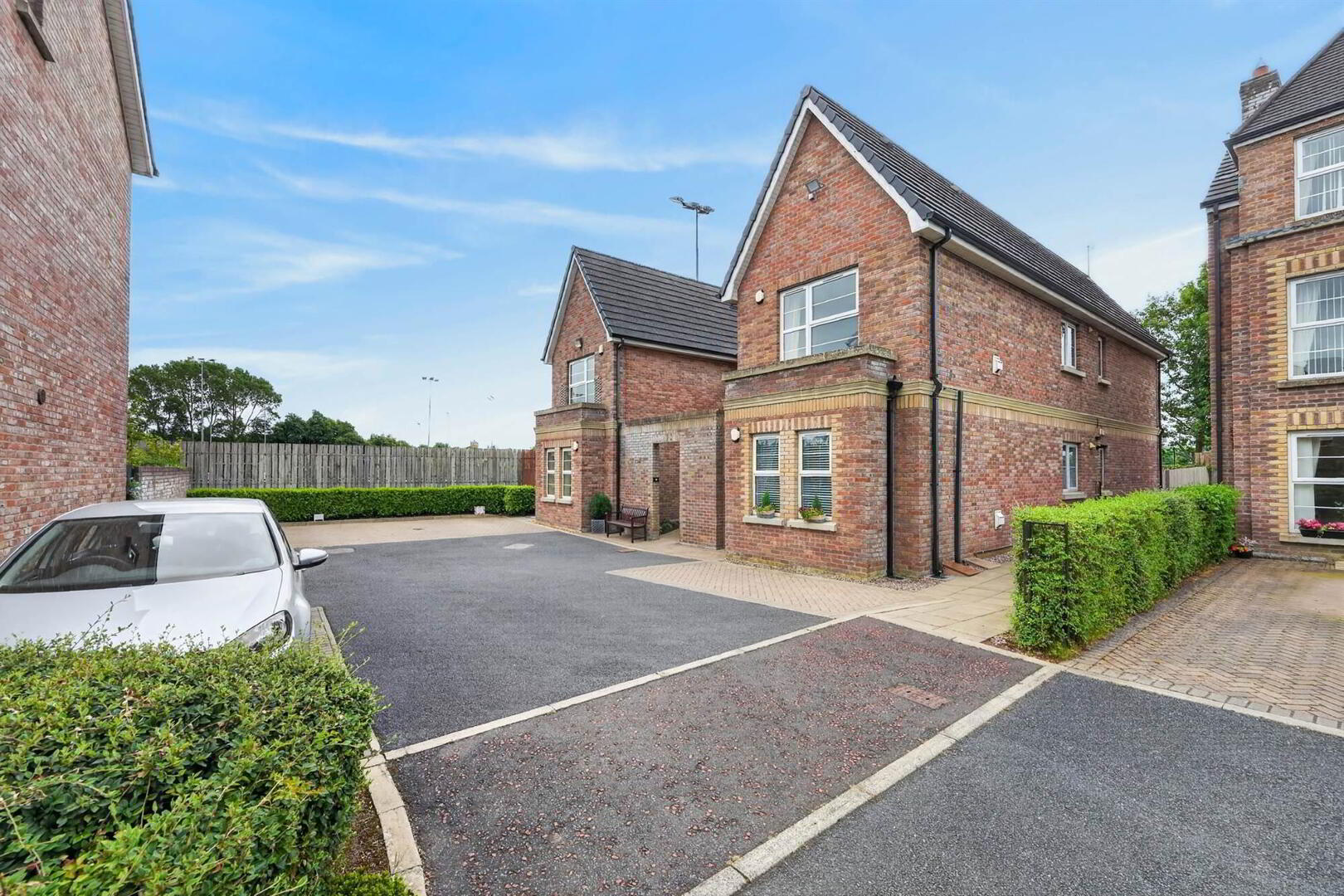 32 Strathearn Lane 2 of 21