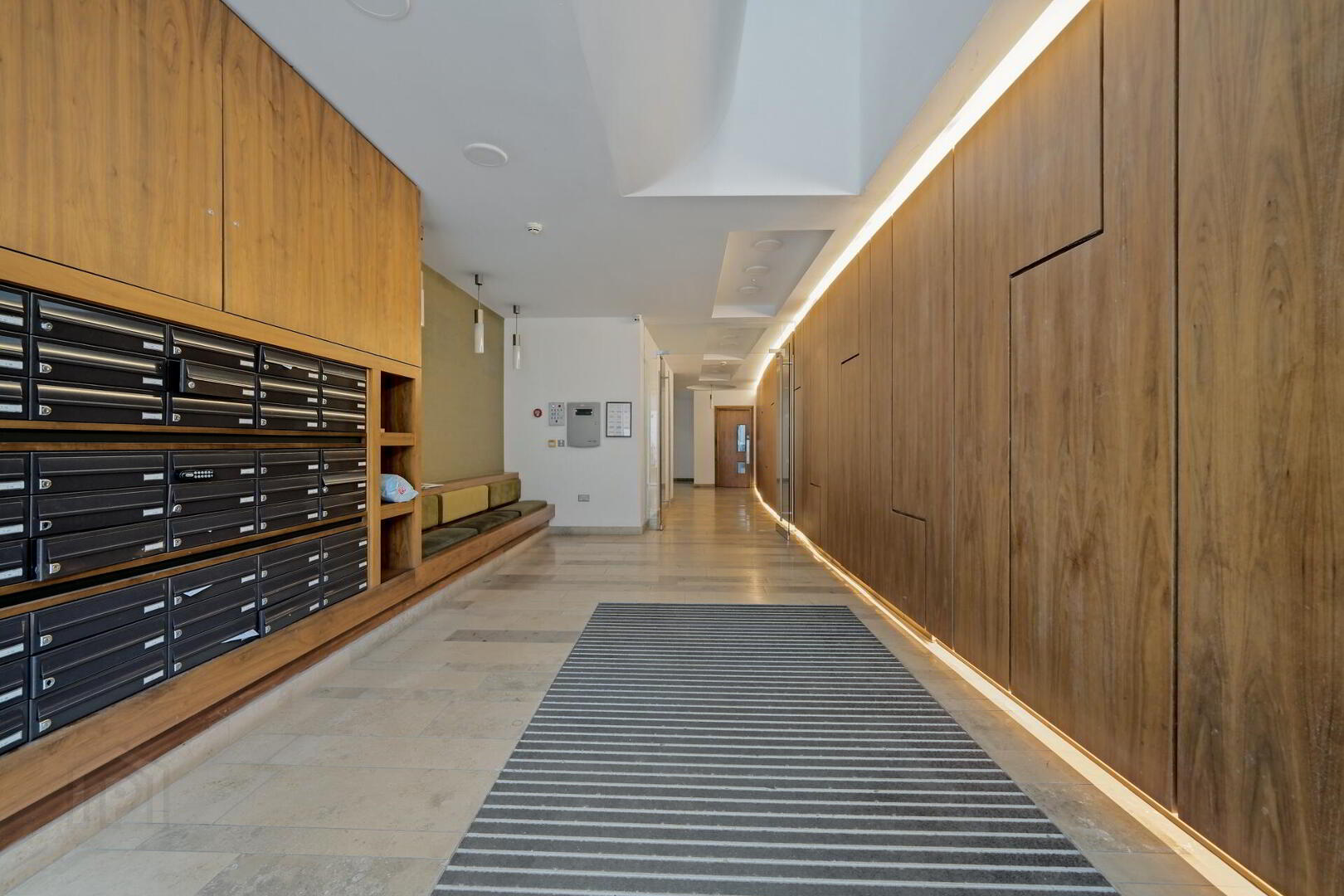 7.11 The Arc, 2H Queens Road 3 of 13