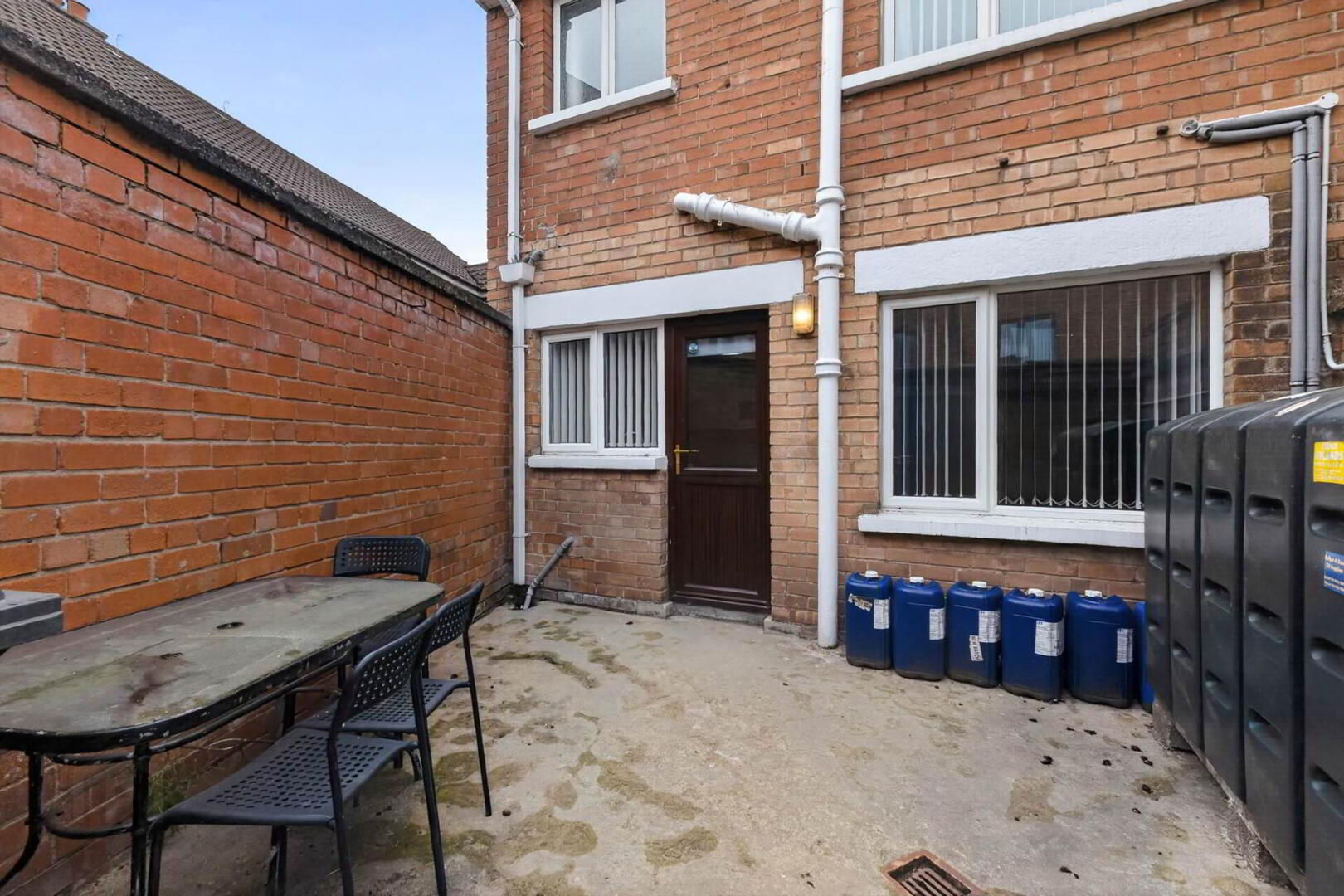 1b Willowfield Crescent 23 of 23