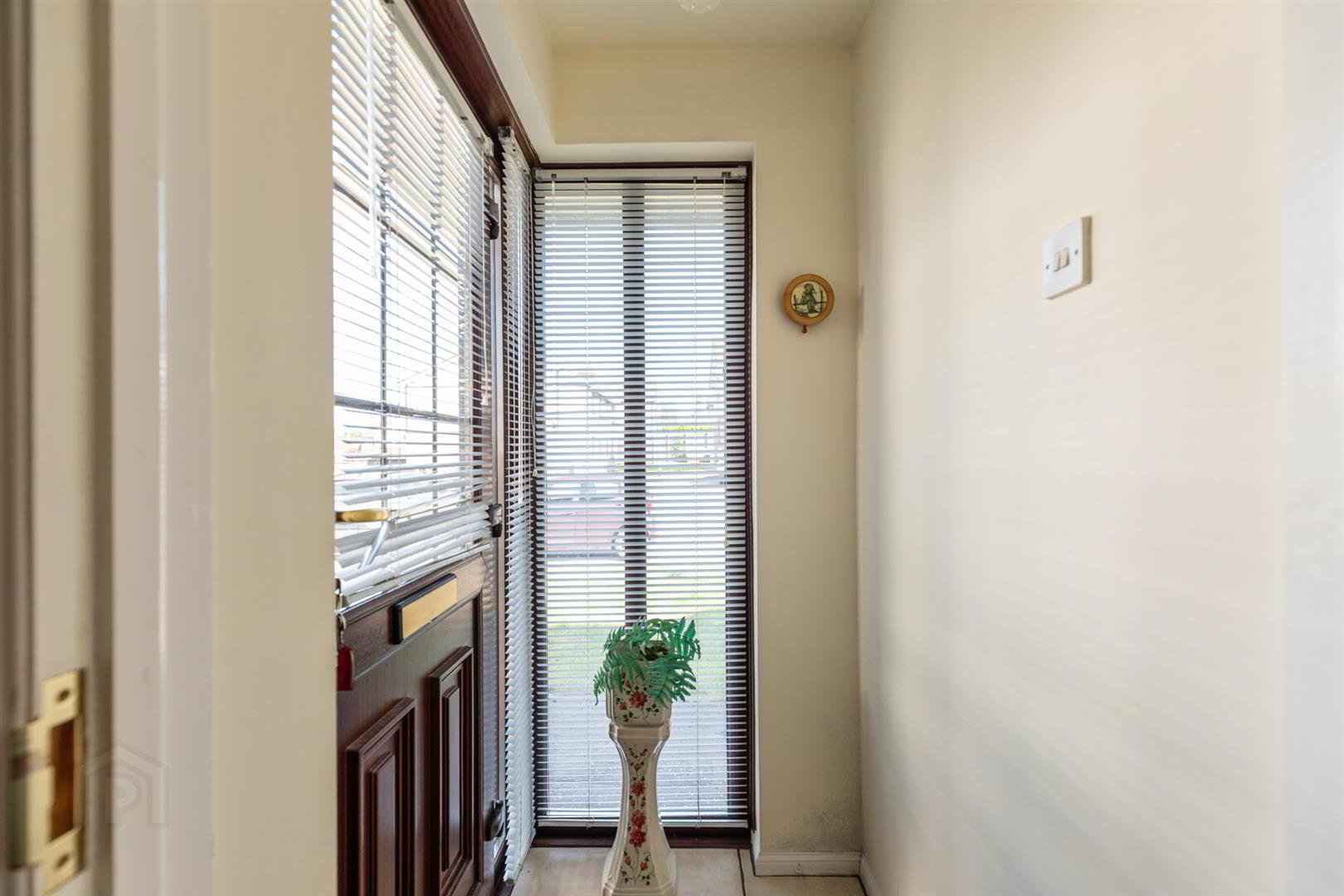 14 Victoria Court 2 of 15