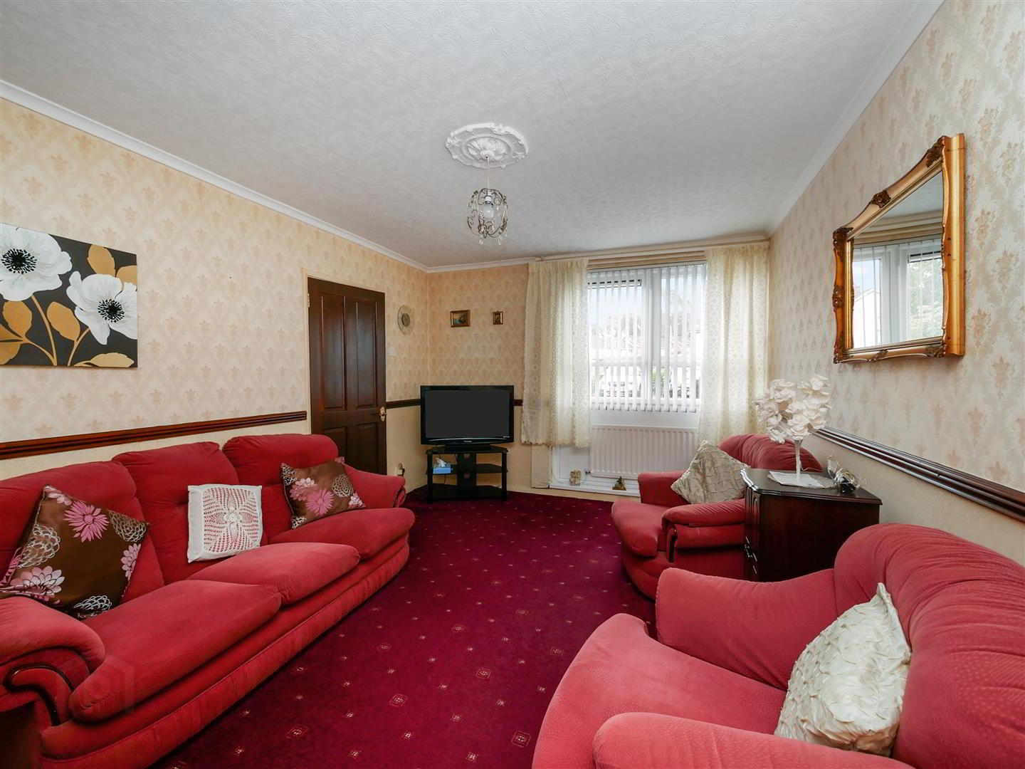 124a Belvoir Drive 3 of 16
