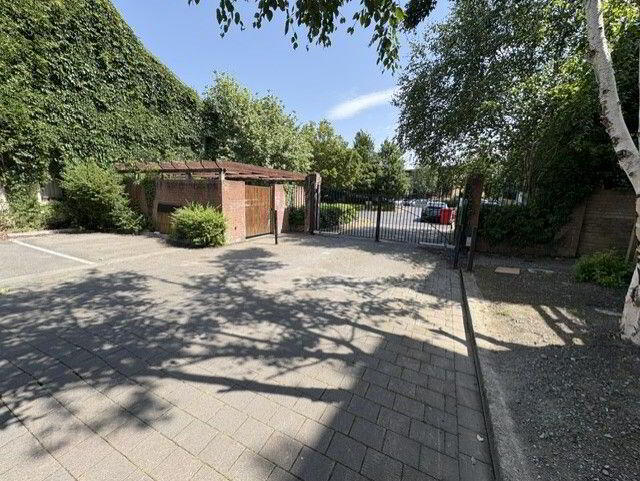 36 Castlegate Way 18 of 18