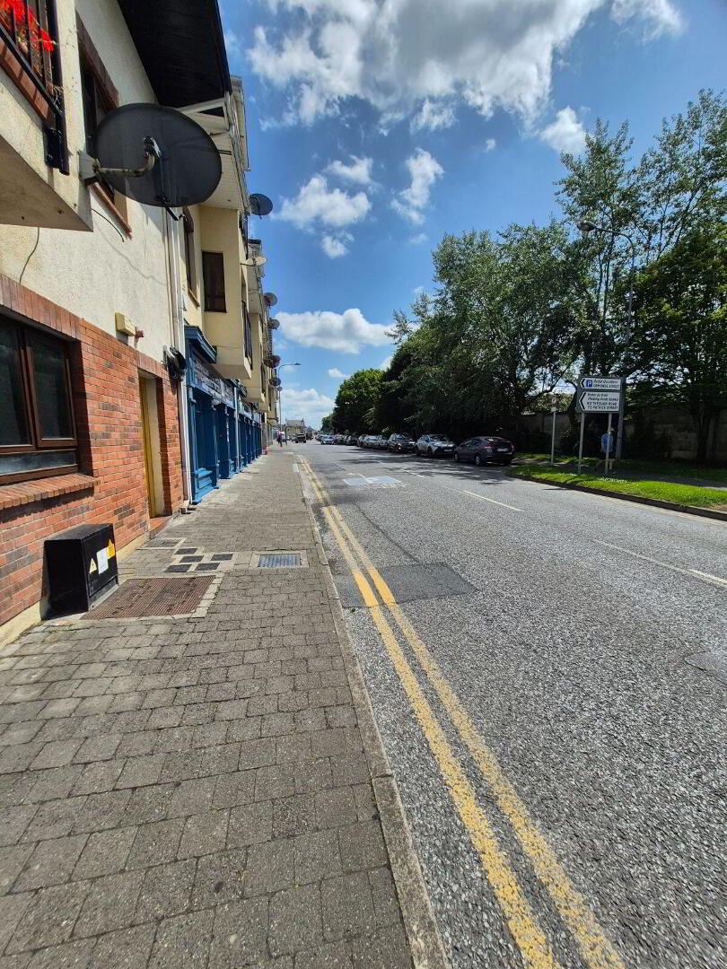 Flat 5, 13 Lower New Street 13 of 13