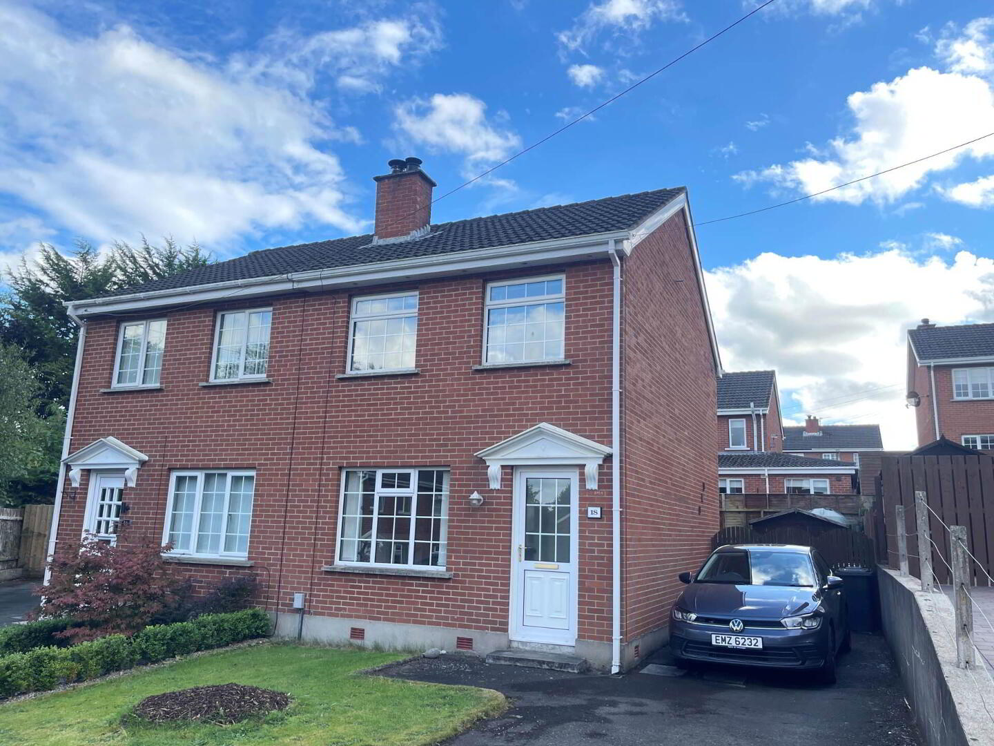 18 Beaufort Crescent 1 of 14