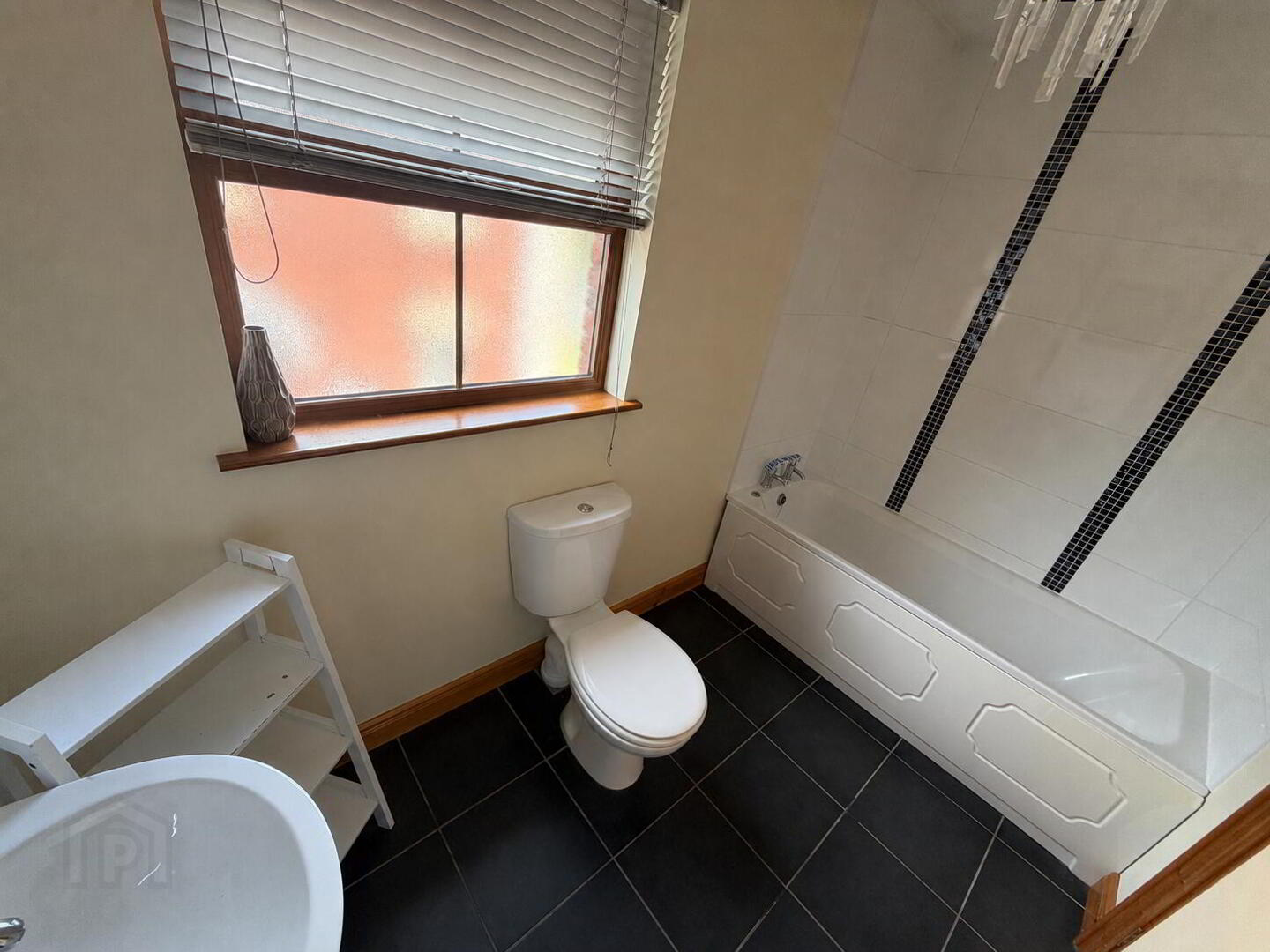 4 Chestnut Hall Mews 13 of 14
