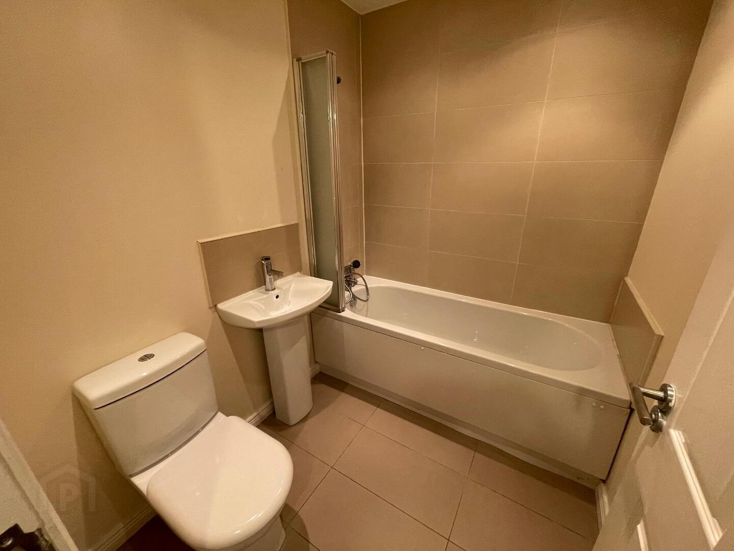 Apt 5 Ormiston Villas ( 1B), 474 Upper Newtownards Road 8 of 9