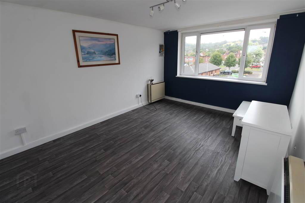 6F Cappagh Gardens 2 of 8