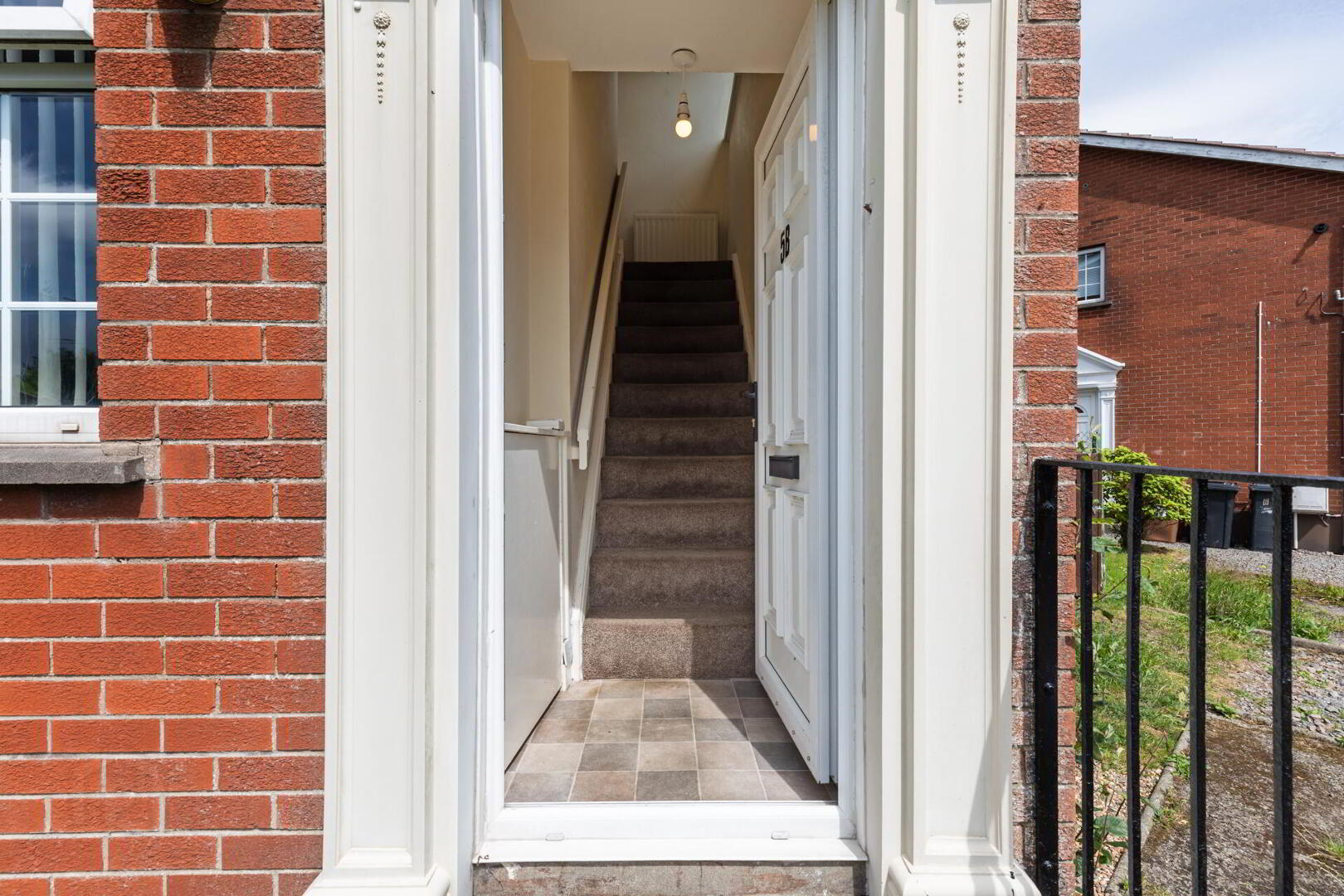 5b Windrush Avenue 2 of 20