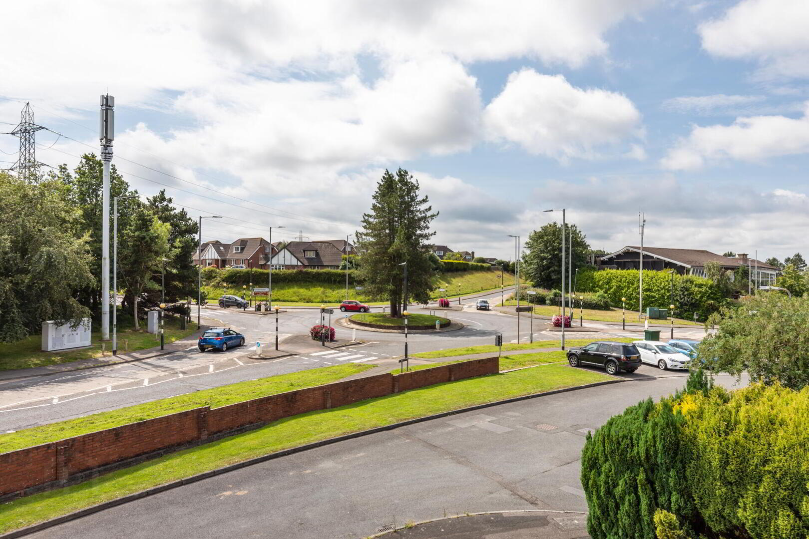 5b Windrush Avenue 20 of 20
