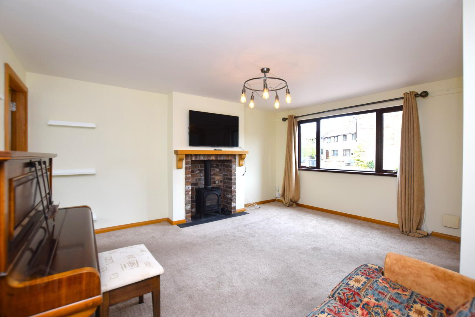 19 Strathearn Mews 2 of 14