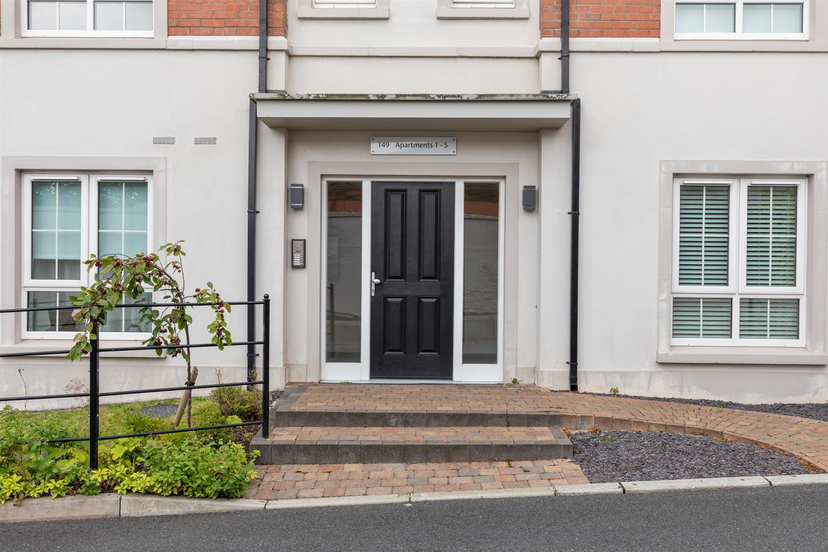 Apt 5, Ebrington Hall 3 of 23