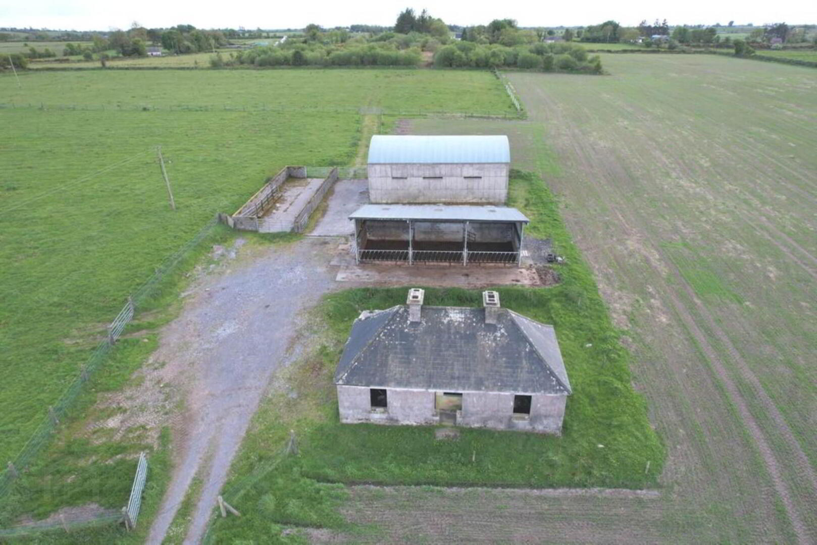 4 Bed Cottage & Farm Holding On, C. 24.12 Acres 2 of 36