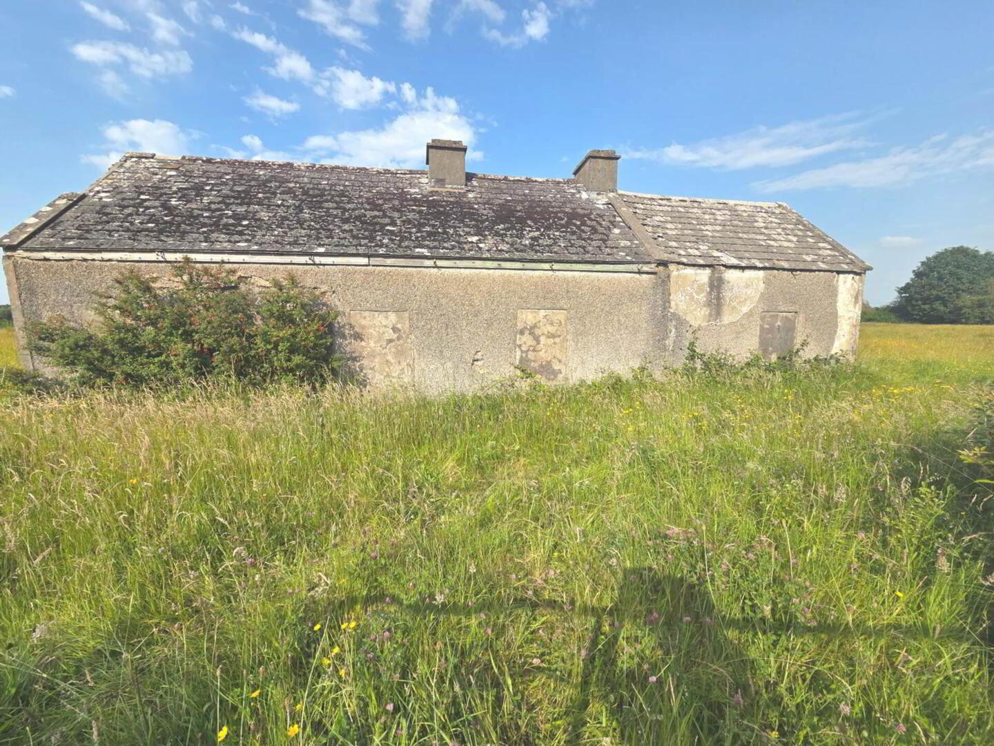 Derelict Cottage On, C. 0 .5 Acres 2 of 18